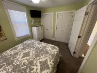 Cozy Cottage overlooking beautiful Loyalhanna Creek in Historic Ligonier!