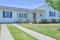 "Beach Escape" Family friendly close to AC w/ playground