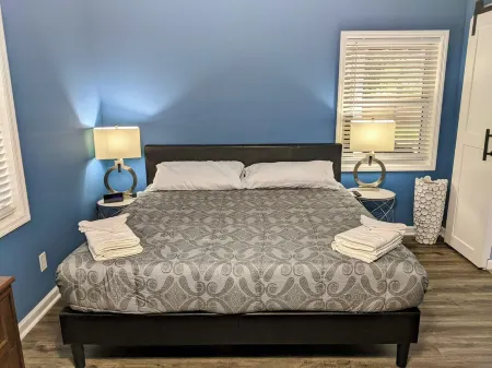 Wilmington Island Escape with Hot Tub