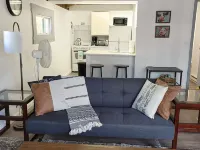 Cozy Apt close to the Catskill Park,Skiing, Hiking and more! Hotels in Middletown
