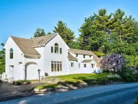 Spacious Retreat Near Lake—Firepit & Game Room Hotels in Meredith
