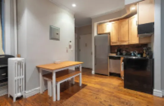 Lovely 2 bedroom Central Manhattan