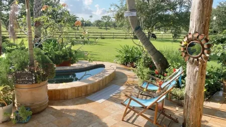 Private Vacation Studio Apartment sleeps 10 -12 people. Your own small oasis.