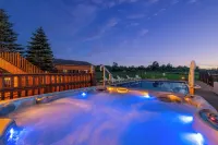 Spacious Family Retreat on 10 Acres! 9 Bedrooms - in-Ground Pool, Hottub, Sauna!