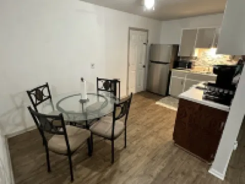 Yellow House with the Red Door - 5 minute drive to Catoosa Hardrock Casino! Hotels in Catoosa