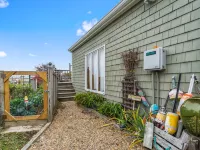 WATERFRONT 1BDRM SPACIOUS STUDIO APARTMENT