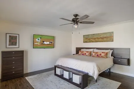 Quiet Desert Oasis on Golf Course w/ Heated Pool Отели в г. Меса