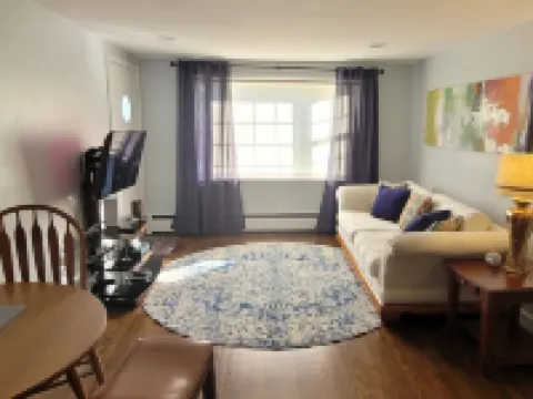 3-bedroom vacation home 6 minutes from Brown University Hotels in Pawtucket