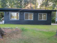 Cabin on Norway Lake, 2 bedroom/sleeps 6