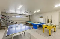 Hot Tub Game Room. Sleeps 17. You Tube TV. 20 minutes to Zions Natl Park