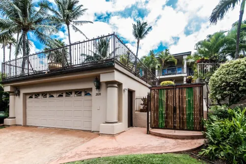 Private home with POOL & OCEAN VIEWS near BEAUTIFUL KAANAPALI BEACH