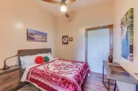 3 bedroom cottage, peaceful and private, with pool, fitness, flowers and nature Hotels near Circuit of the Americas