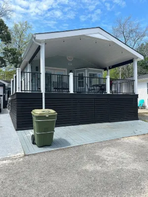 UPDATED WITH CART DOGS <20 LBS CONSIDERED  SITE 5518 SANDLAPPER LN.