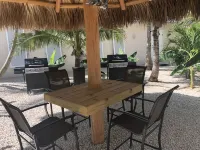 Tiki Penthouse overlooking tropical garden! Relax without the Boca Grande prices