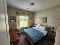 Cozy 3-Bedroom Duplex Hotels in Maize