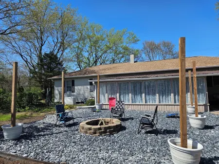 Sportsman’s Hideaway- Cozy 3 bedroom home less than 2 miles from Bass Lake!