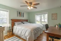 A spacious modern elegant 3 bedroom Ranch, Whole House located in South Nashua.