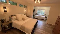 Newly Listed secluded cabin in Hocking County 먼로 아웃룩 트레일헤드 주변 호텔