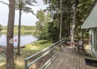 Roads End Retreat on Lost Lake