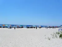 Lovely & Steps to Finest Beach. Center of Cape May.  Multi-Car Private Driveway! - 4-نجوم