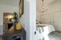 Luxury Escape near Red Rocks, Dwtn & Mtns! 퍼얼 비젼 주변 호텔