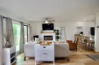 ~Sunrise Haven~near the slopes! Majestic sunrises and comfort awaits!