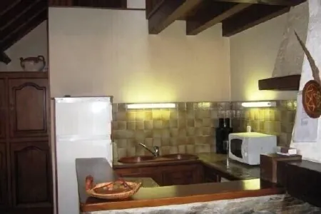 3étoiles beautiful cottage in mountain character in small Pyrenean village