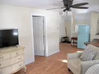 Cozy 1 king bed Apt Minutes to Okemo (Pet Friendly) Hotels in Cavendish