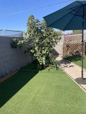 COZY HOME WITH SPARKLING POOL AND PET  FRIENDLY