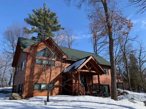 Eagle Pines: Rare, Beautiful North Shore of Gull Lake