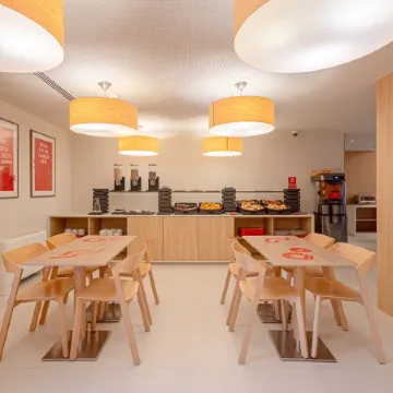 Moov Hotel Porto Norte Отели рядом с достопримечательностью «Городской парк»