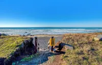 Beachcomber: Beachfront Escape Unit #5