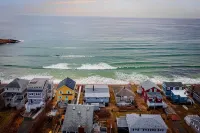 Oceanfront 4 BR/2 Bath Long Beach Vacation Home - Grill, Outdoor shower, AC