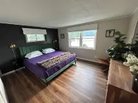Remodeled Family Cottage with Lake Views Close to Wineries, Hiking & Tons More