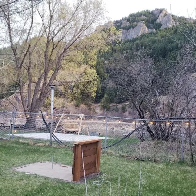 Brand new-newly renovated cabin on 1/2 acre lot right on the Missouri River!