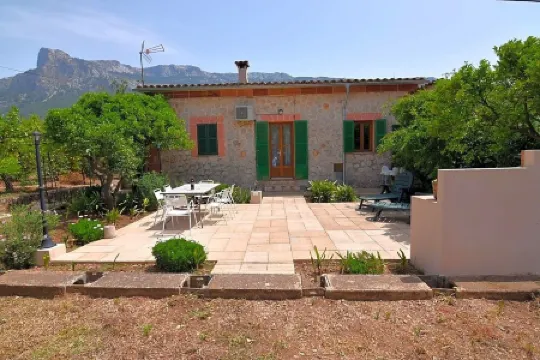 House with Garden near the center of Sóller