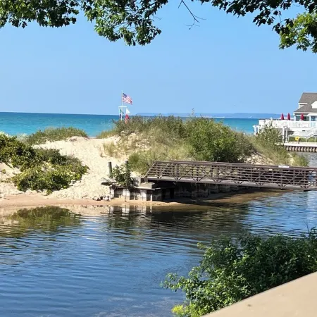 Homestead Resort - Lake Michigan Frontage 1 Bdrm Condo - (sleeps 4) - Glen Arbor