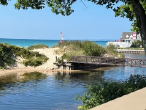 Homestead Resort - Lake Michigan Frontage 1 Bdrm Condo - (sleeps 4) - Glen Arbor