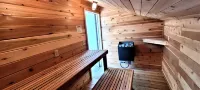 Cozy One Bedroom Cottage Getaway! Hotel dekat University of Wyoming NE Regional