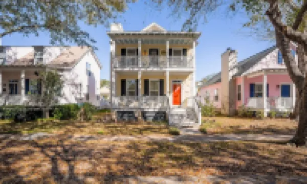 Saltwater Retreat! Close to Parris Island/Sands Beach!