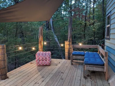 Tiny House~Creeks & River Nearby