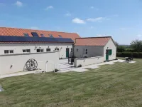 Laura's Loft - Private, romantic self-catering apartment with views for couples