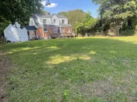 NEW! Residential Retreat. Located minutes to the Oceanview beach and Naval base.