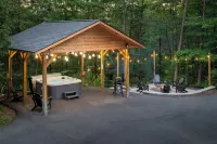 The Hideaway l 4 BR l Hot Tub l Fire Pit l Game Room l .5 miles to Bryce Resort