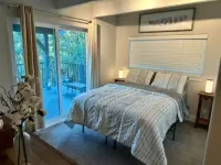 Starry Pines Chalet, Lake Views, Game Room, AC