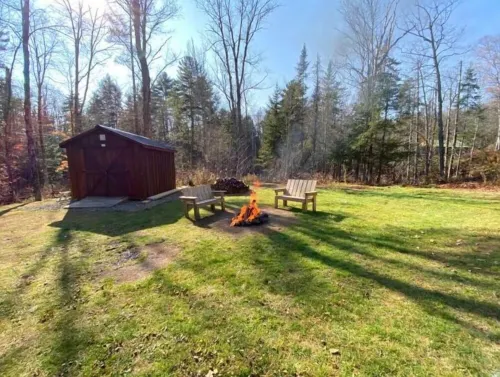 Snowmobile Access & Close to Oak Mt. Ski - Cozy Cabin, Peaceful-Sleeps 6