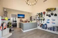 Golf, Pools, Shops in highly Desired Lakewood National Golf Club Hotel a Manatee County