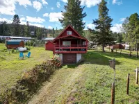 Pet-Friendly Cabin With Views! Prime Location for Skiing & Fishing! Free WiFi!