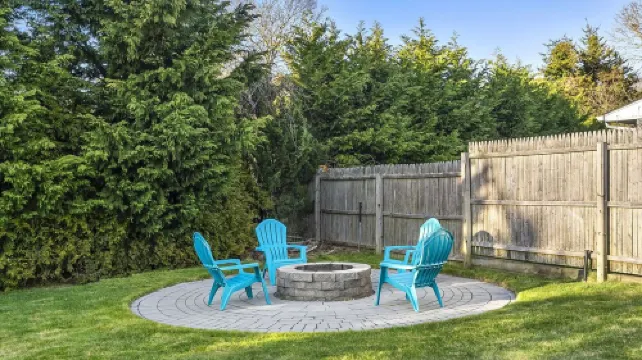 Beautiful 3bed 2bath Hamptons Home, Close to Incredible Beaches and Restaurants!