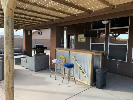 Backyard Escape with No Cleaning Fee or Extra Fees